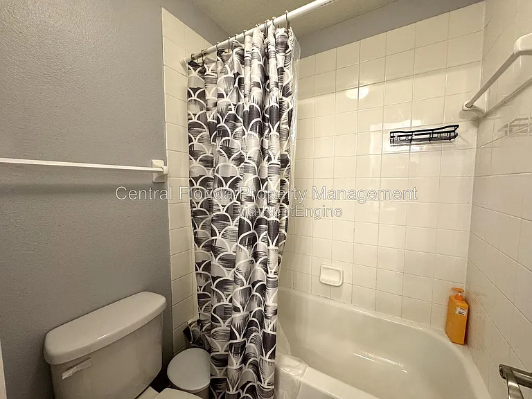 4775 Cumbrian Lakes Dr — Photo 10