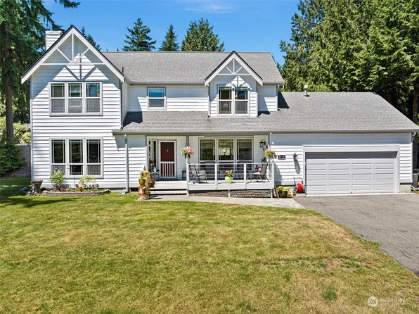 9239 Glacier View Drive NW, Silverdale, WA 98383