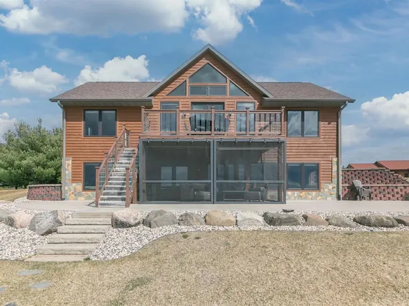 N8481 White Sand Court, New Lisbon, WI 53950