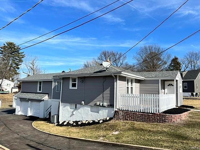 1st image of 9907 Dennison Ave