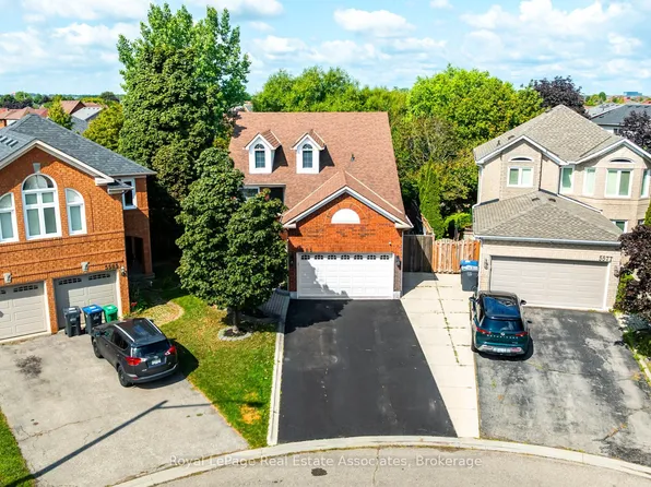5581 Wheatland Ct, Mississauga, ON L5V 2E4