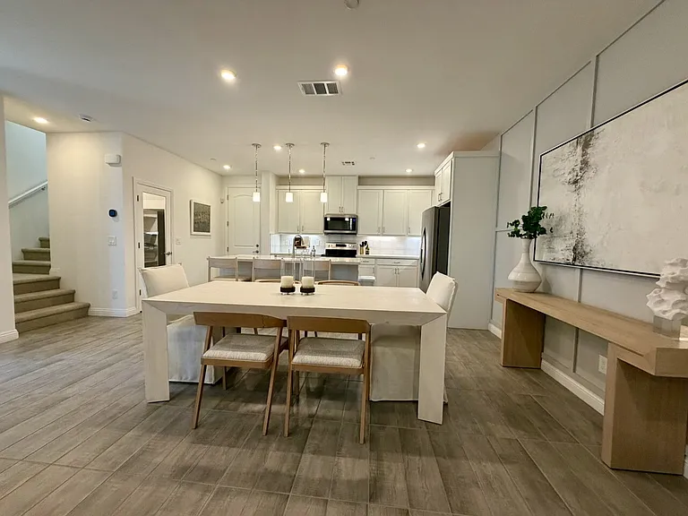 802 Royal Beekman St — Photo 10