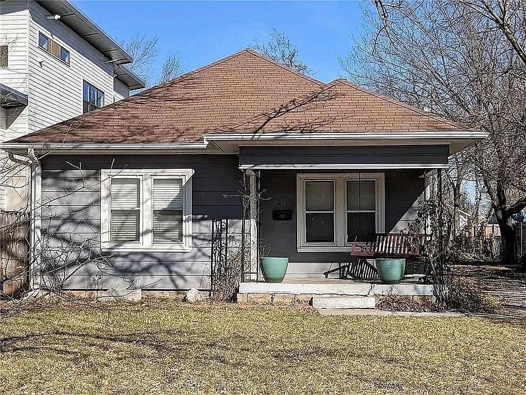 423 Iowa St — Photo 7