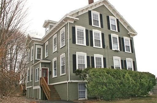 1st image of 11 Pond St