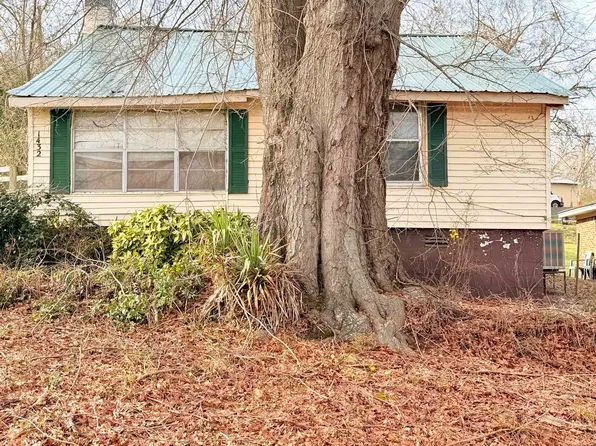 1432 Carlisle Ave, Guntersville, AL 35976