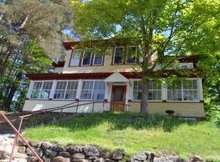 37 River St, Saranac Lake, NY 12983