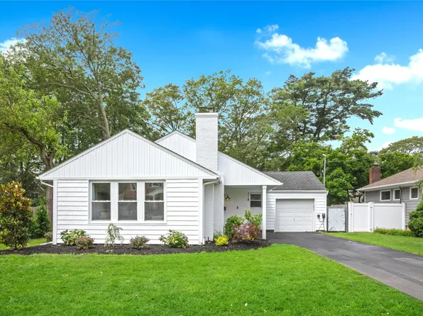 118 Ketcham Avenue, Patchogue, NY 11772