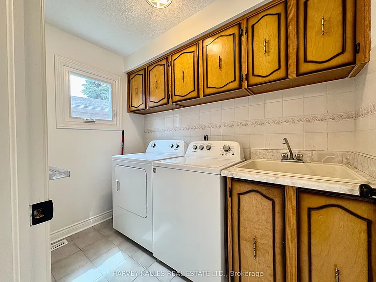 70 Amaretto Ct — Photo 11