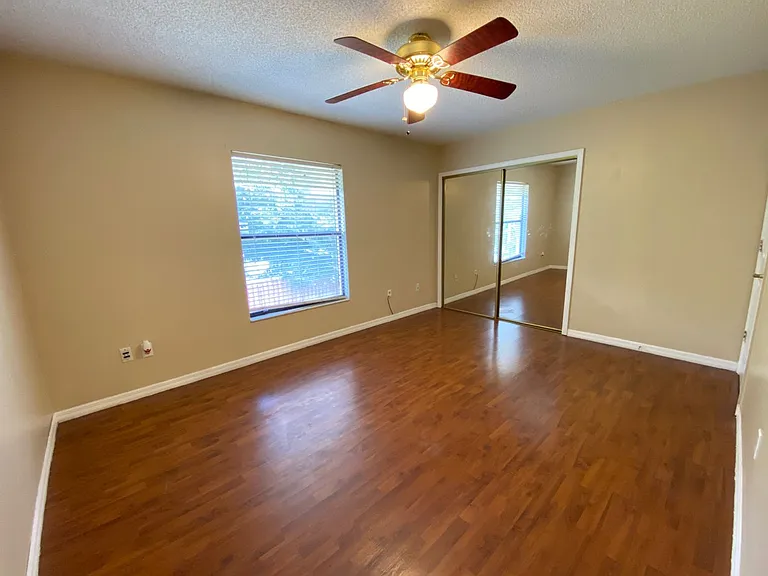 1605 Shady Ridge Ct — Photo 11