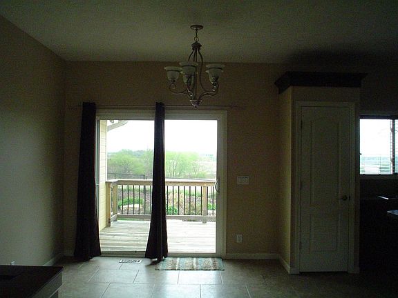 5th image of 2609 N 189th St