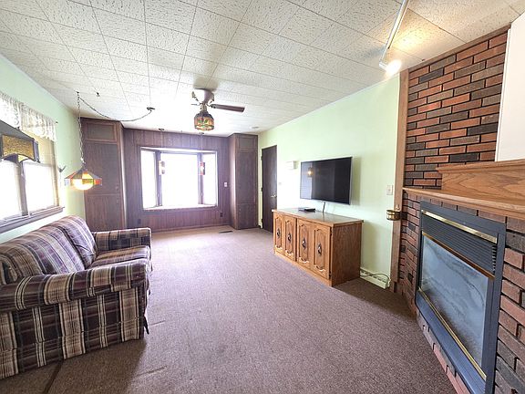 4th image of 255 Wilson Dr