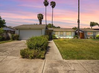 1680 W J St, Oakdale, CA