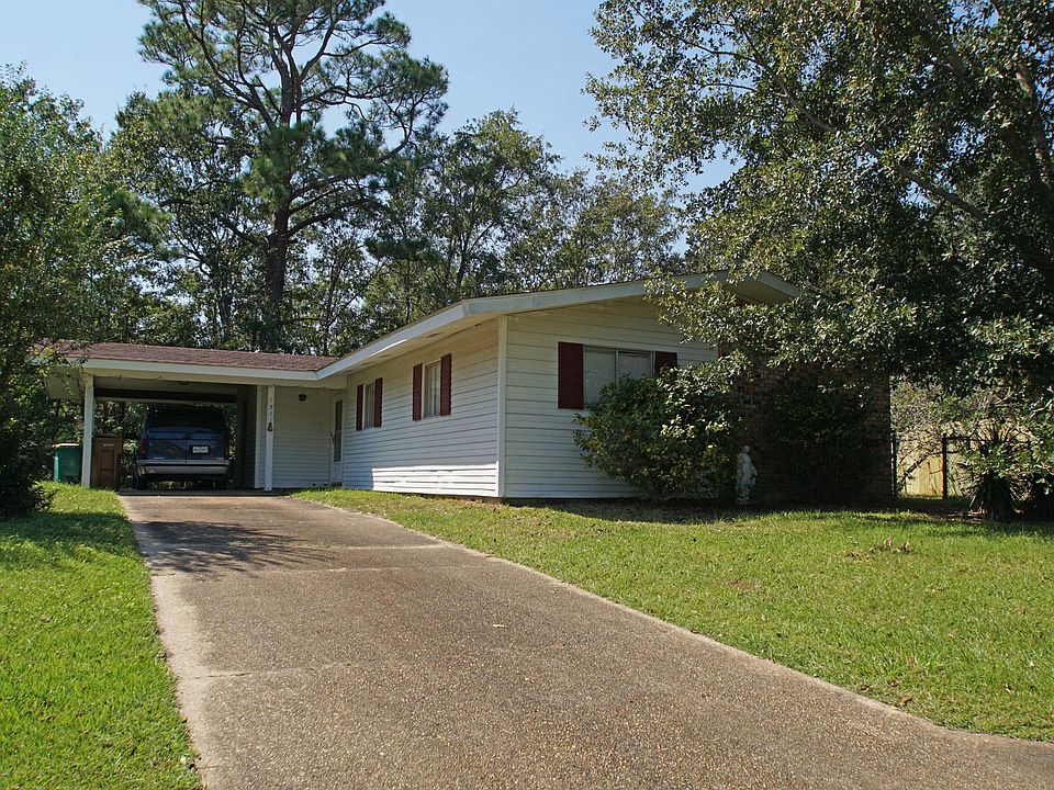 1st image of 311 Meadowwood Cir