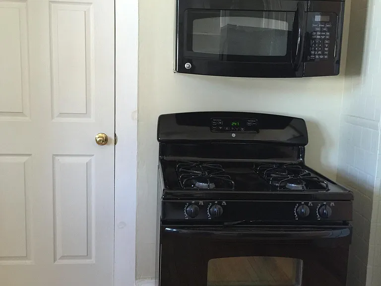 2251 S California Ave #3R — Photo 19