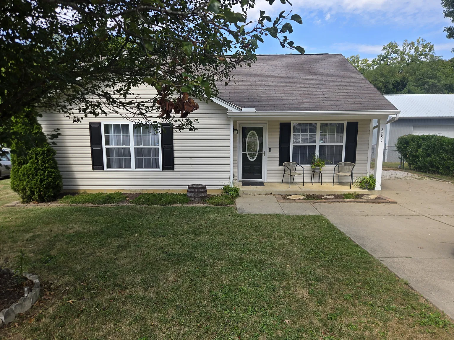 3 bed, 1075 sqft, $3,250 — Photo 3