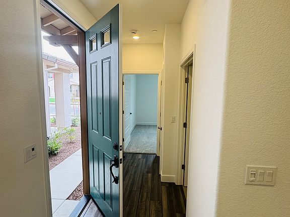 5th image of 5660 Padrone St