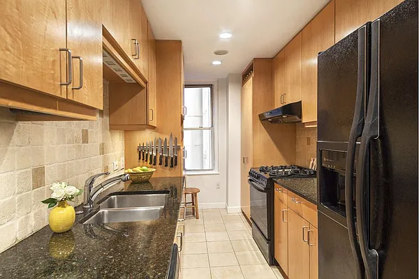 Sold by Stribling | media 14