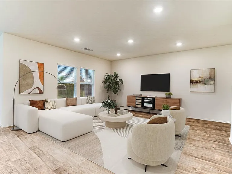 383 Sickle Loop — Photo 9