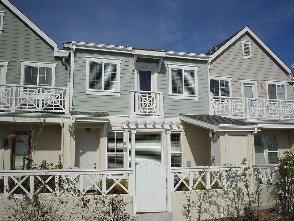 Middle Townhome