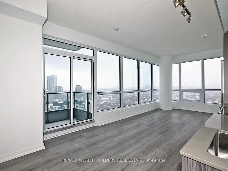 395 Bloor St E #3504 — Photo 4