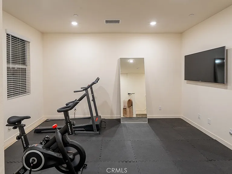 9869 Bria Ln — Photo 3