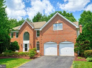 1314 Gatesmeadow Way, Reston, VA 20194