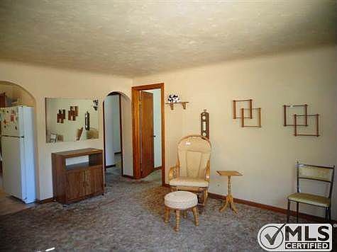 Living into bedroom area