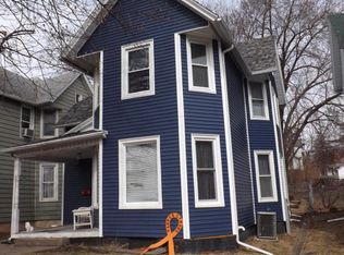 419 W 8th St, Muscatine, IA 52761