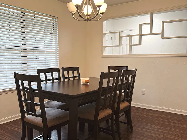 4728 Pimlico Dr — Photo 10