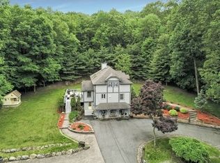 192 Long Hill Rd, Oakland, NJ 07436