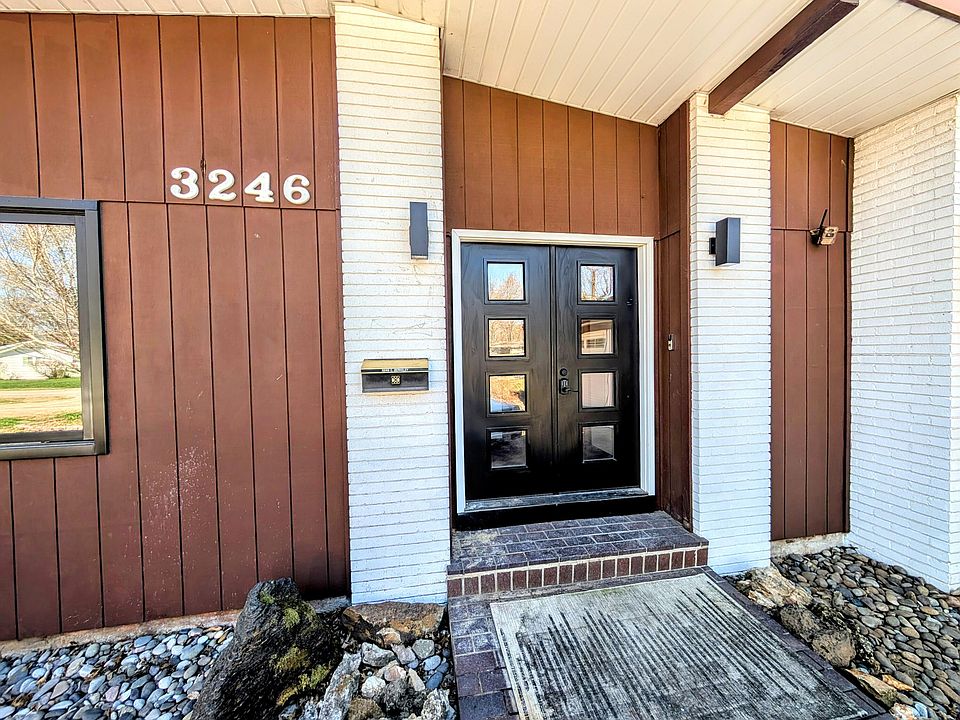 1st image of 3246 E Berkeley Street