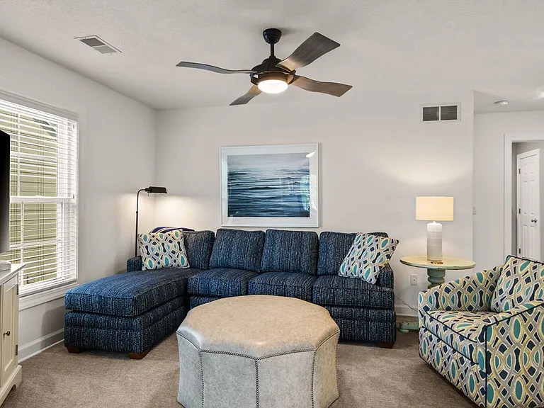 213 Midtown Dr — Photo 39
