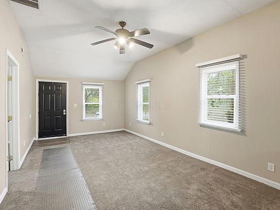 2nd image of 461 Watt St