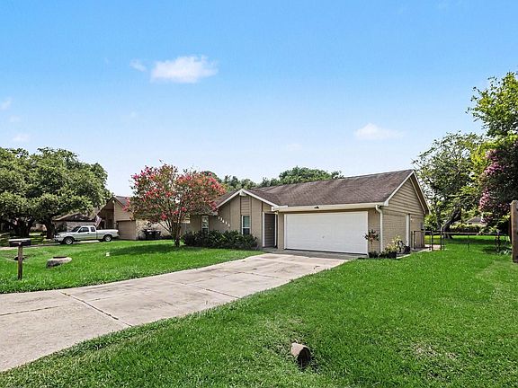 3rd image of 11411 Marrs Dr