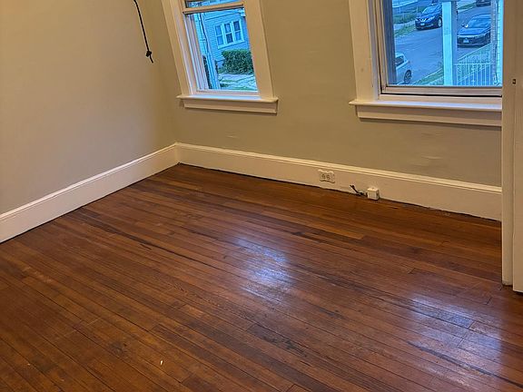 4th image of 141 Lamson St