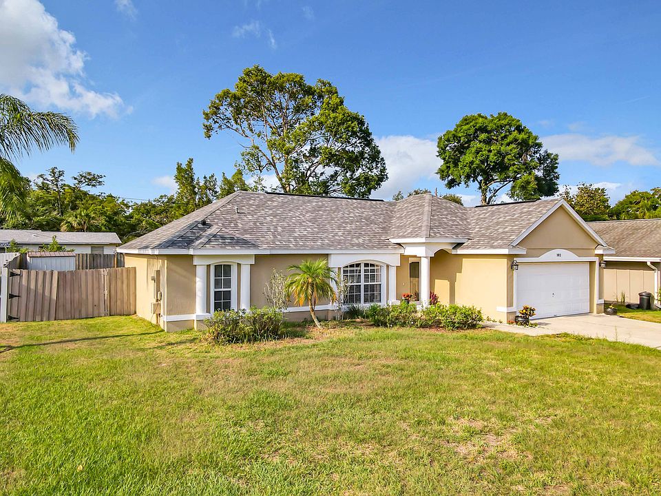1st image of 1812 Crownwood Dr