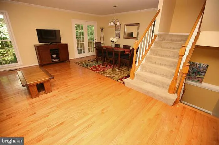 11429 Oak Leaf Dr — Photo 3