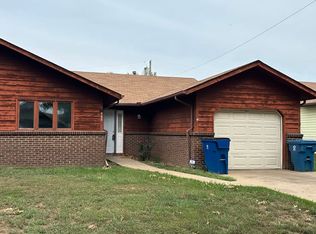 555-557 Scott St, Carthage, MO 64836