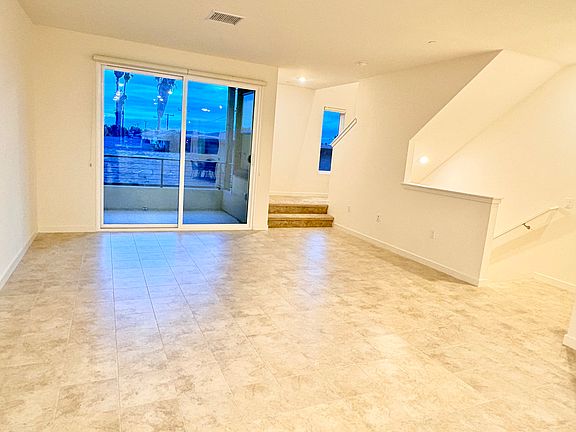 5th image of 113 S Laxore St #603