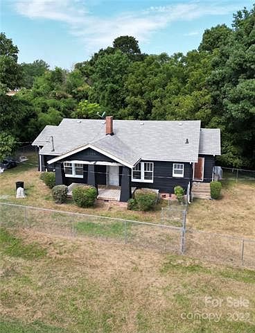 1st image of 120 Nassau Pl