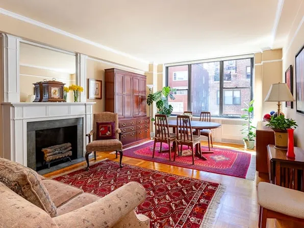 235 E 73rd St APT 10B, New York, NY 10021