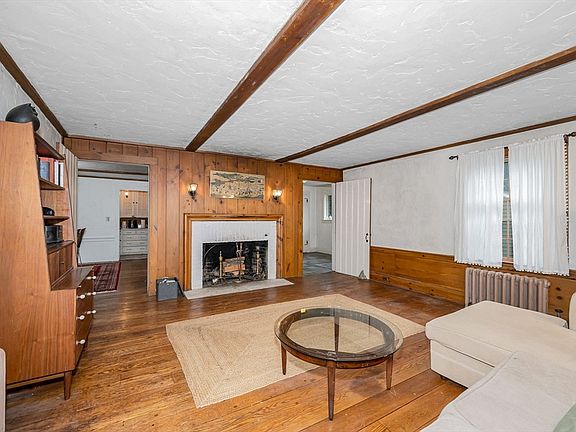 4th image of 39 Holman Rd