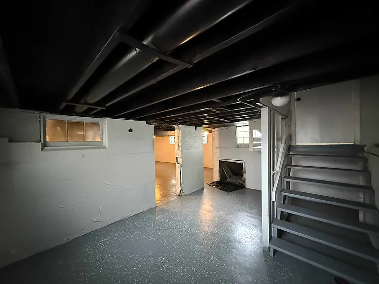 351 Clyde Ave — Photo 25
