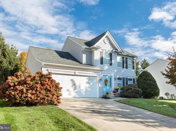 3992 Terrace Dr, Hampstead, MD 21074