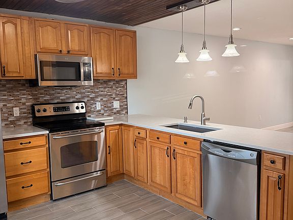 4th image of 2140 Corbin Pl APT B