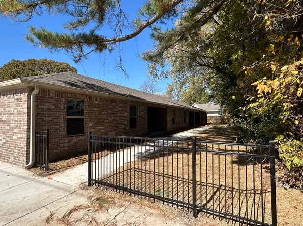 312 W Butler St #3, Prairie Grove, AR 72753