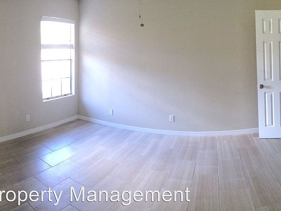 4th image of 366 Waterside Dr Unit 202