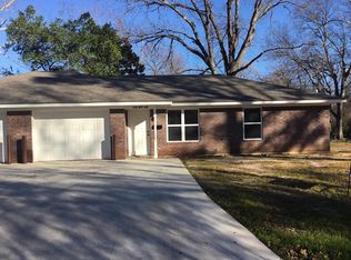 218 Cheek St APT 102, Mineola, TX 75773