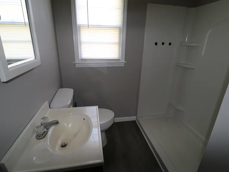 2026 W Stone Dr — Photo 11