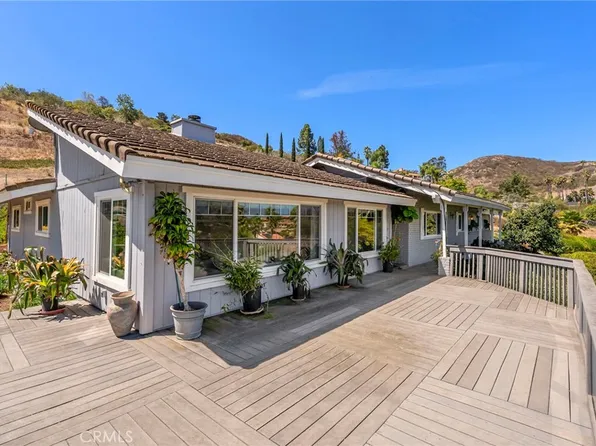 5012 Sleeping Indian Rd, Fallbrook, CA 92028